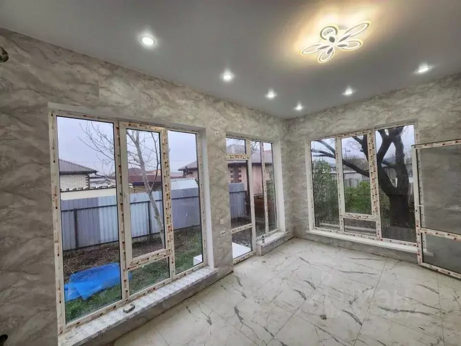 Дом в Краснодарский край, Темрюк Родник ДНТ, ул. Зеленая, 352 (156 м) - Фото 2