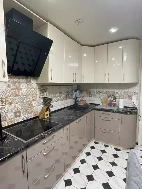 3-к кв. Карелия, Петрозаводск ул. Шотмана, 60 (70.0 м) - Фото 1