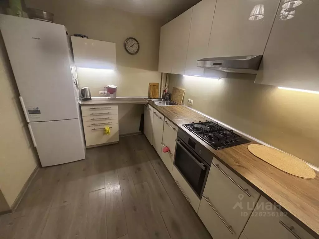 2-к кв. Санкт-Петербург ул. Беринга, 26К2 (60.0 м) - Фото 0