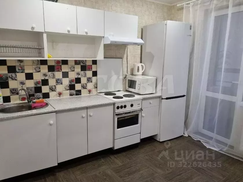 1-к кв. Тюменская область, Тюмень ул. Ю.-Р.Г. Эрвье, 24к3 (42.0 м) - Фото 1