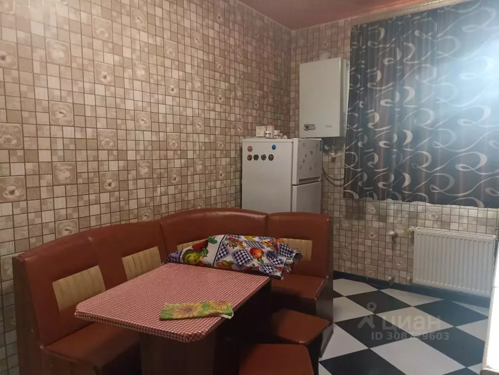 2-к кв. Крым, Симферополь ул. Камская, 29 (61.0 м) - Фото 2