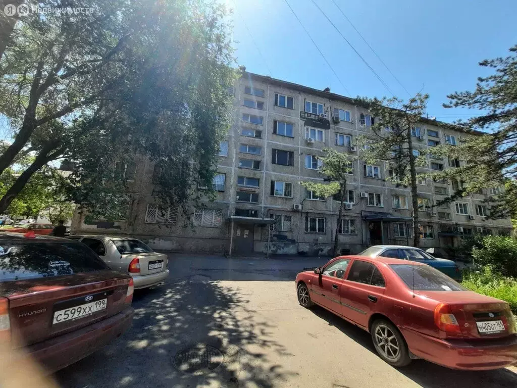 1к в 8-комнатной квартире (17 м) - Фото 0