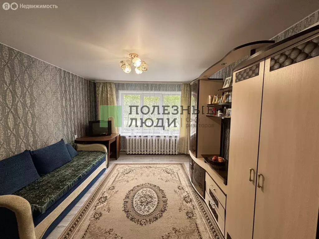 3-комнатная квартира: Ижевск, улица Труда, 2 (54.7 м) - Фото 1