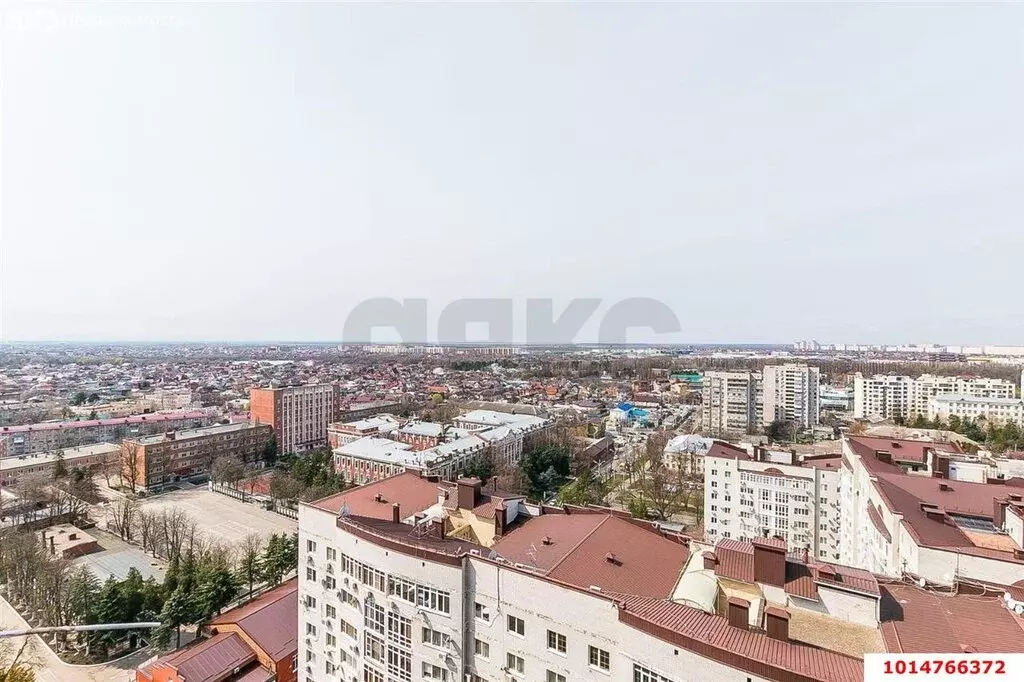 1-комнатная квартира: Краснодар, улица Николая Кондратенко, 6к2 (52 м) - Фото 0