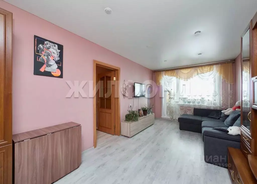 Квартира, 3 комнаты, 56.3 м - Фото 1