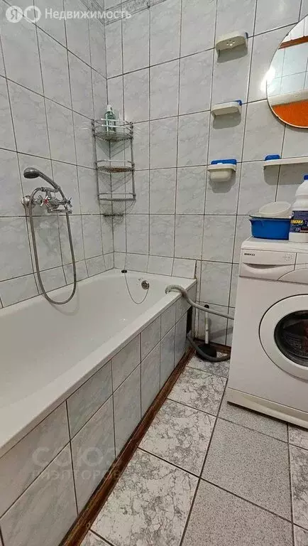3-комнатная квартира: Волгоград, улица Милиционера Буханцева, 50 (65.7 ... - Фото 0