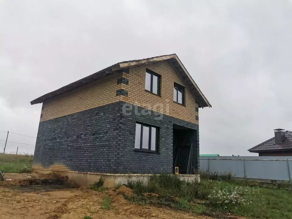 Дом в Башкортостан, Иглинский район, Акбердинский сельсовет, с. ... - Фото 2