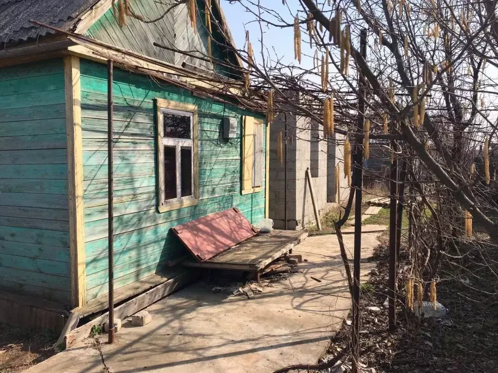 Дом в Волгоградская область, Волжский Здоровье Химика СНТ, ул. 14-я, ... - Фото 0