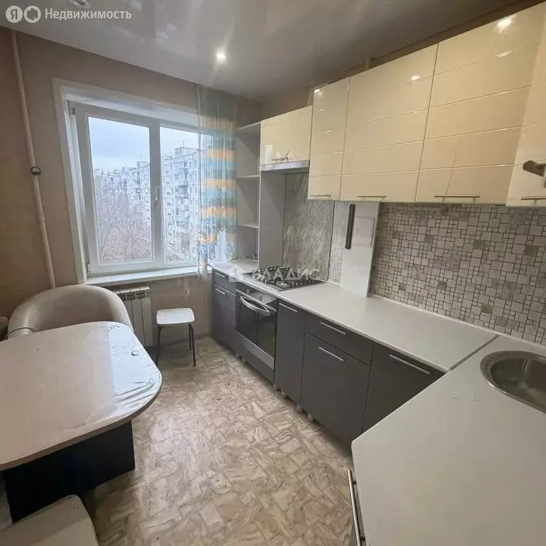 3-комнатная квартира: Коломна, улица Шилова, 1 (64.4 м) - Фото 1