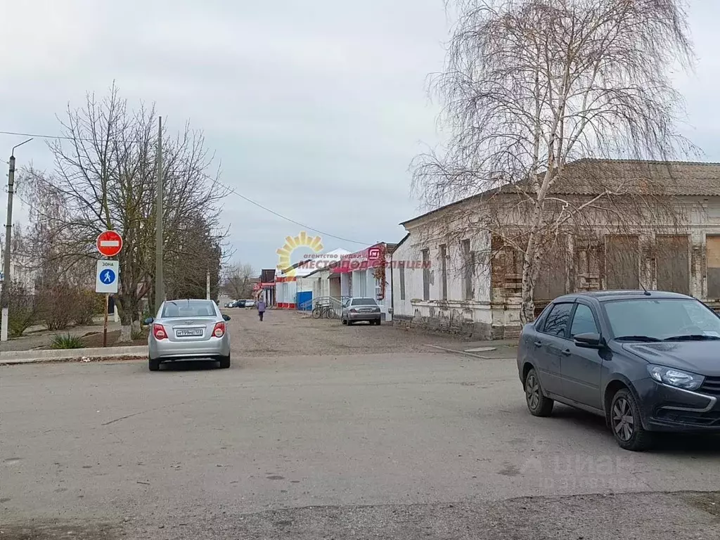 Торговая площадь в Краснодарский край, Ейский район, Ясенская ст-ца ... - Фото 0