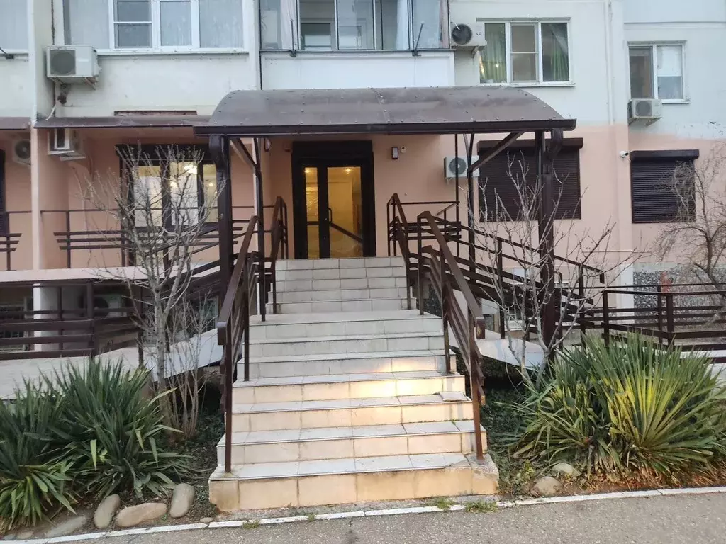 Помещение свободного назначения в Краснодарский край, Краснодар ... - Фото 1