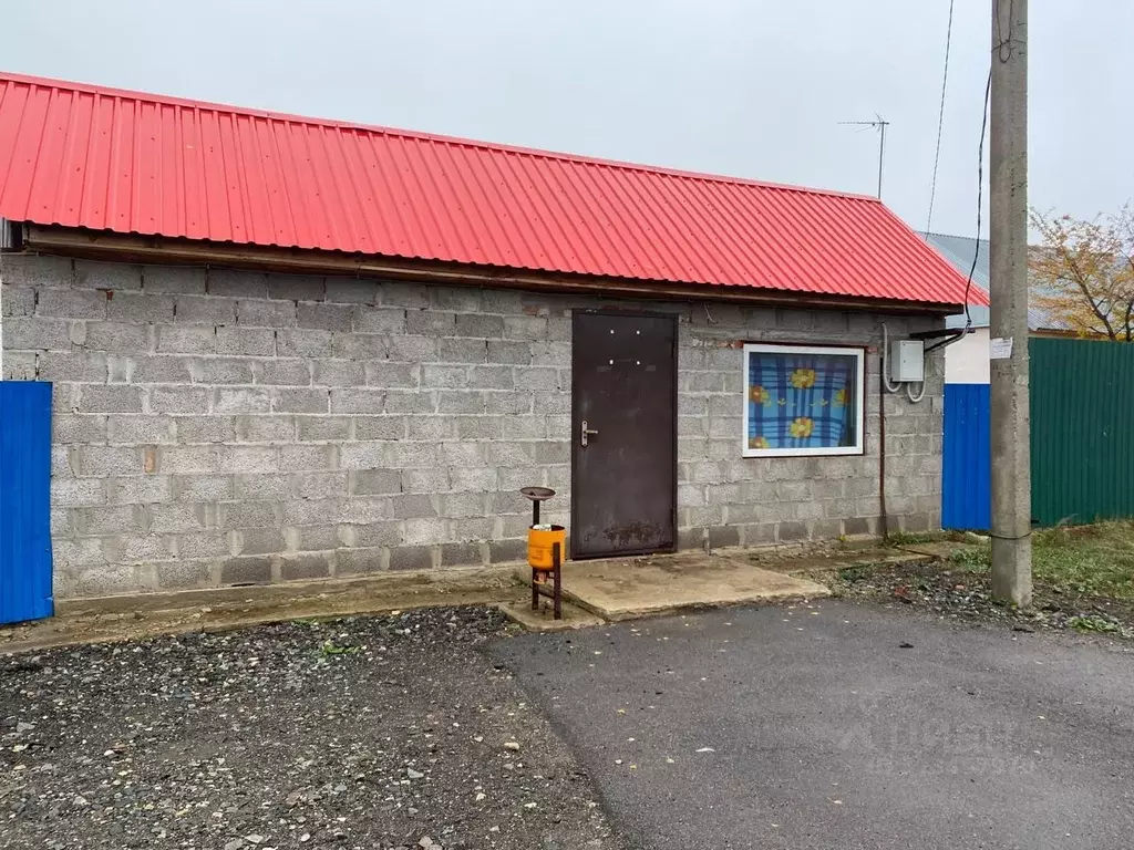 Дом в Саратовская область, Энгельсский район, Безымянское ... - Фото 0