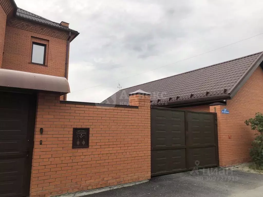 Коттедж в Тюменская область, Тюмень ул. Димитрова, 37 (370 м) - Фото 2