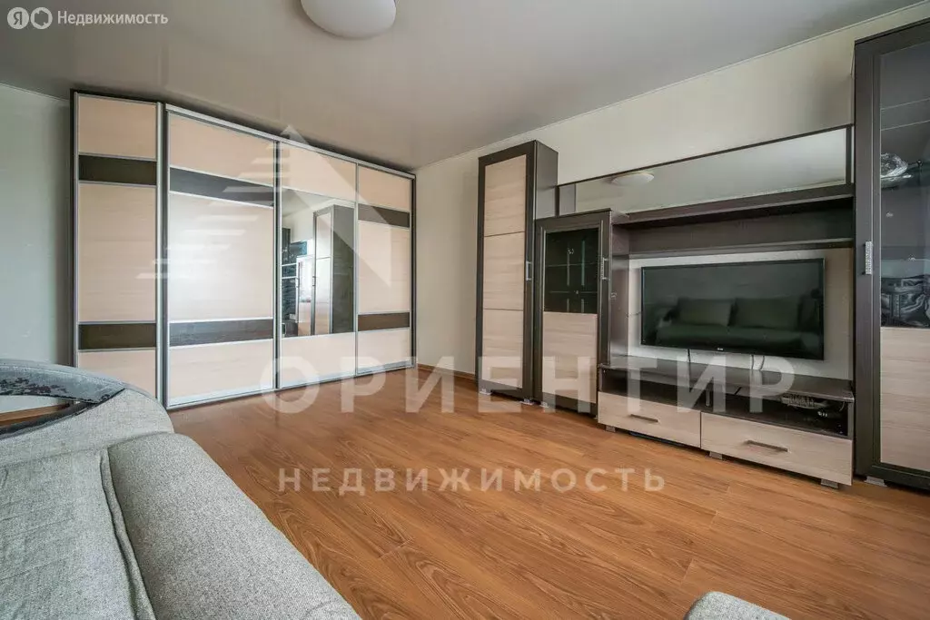 2-комнатная квартира: Екатеринбург, улица Карла Маркса, 43 (42 м) - Фото 0