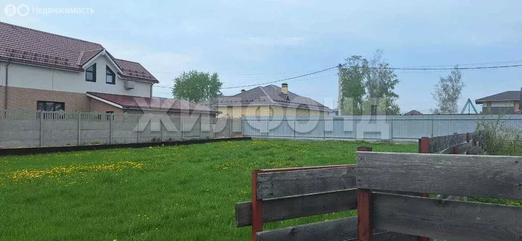 Участок в село Ленинское, Советская улица (10.49 м) - Фото 1
