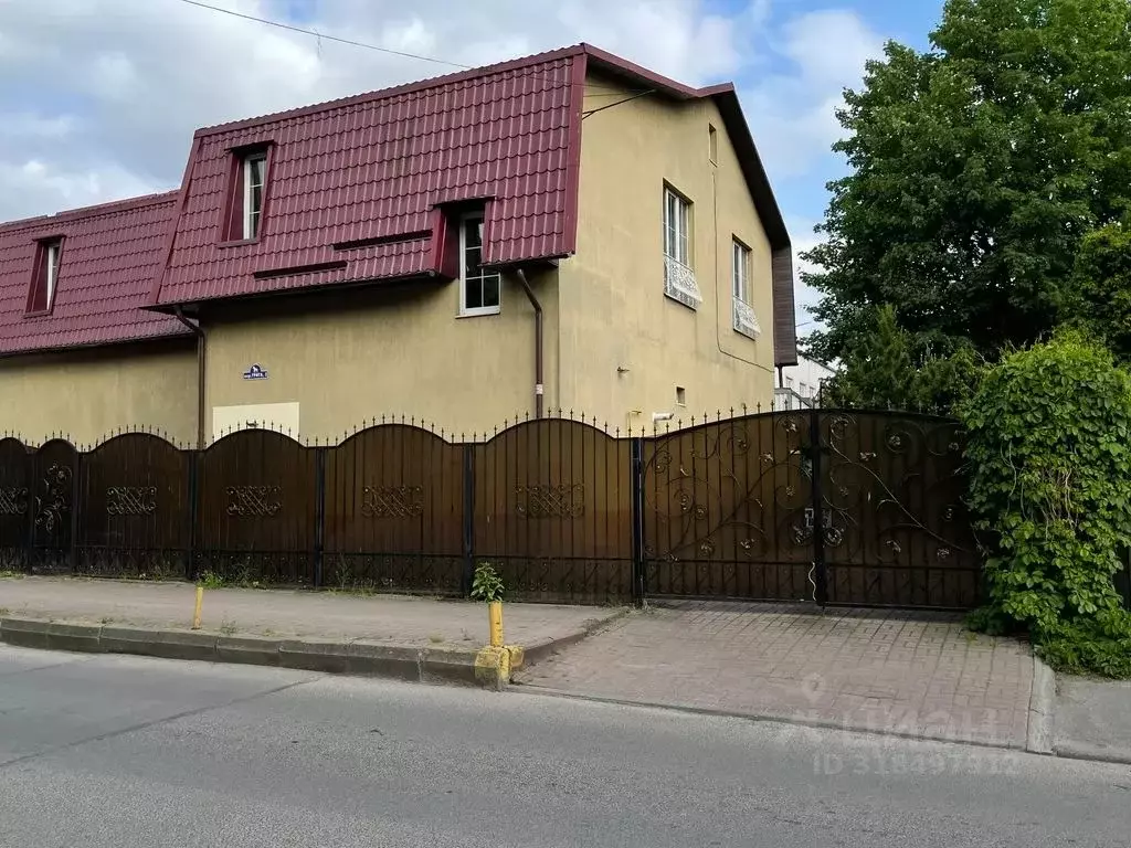 Дом в Калининградская область, Калининград пер. Грига, 2 (250 м) - Фото 0