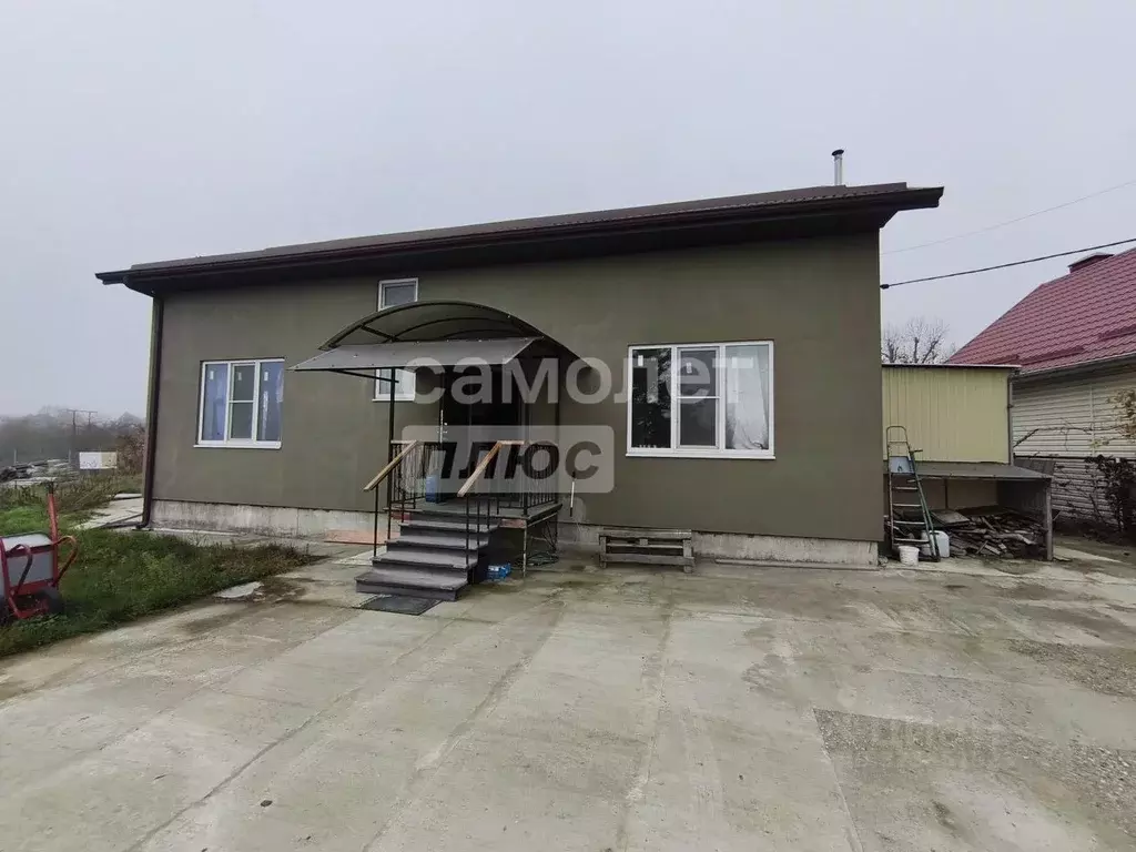 Коттедж в Краснодарский край, Абинск ул. Дзержинского (196 м) - Фото 1