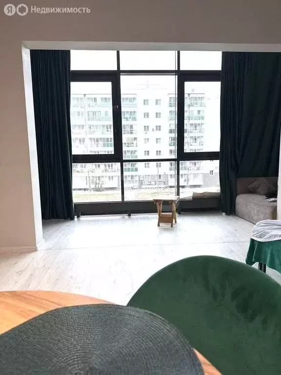 1-комнатная квартира: Абакан, улица Авиаторов, 1В/1 (44 м) - Фото 2