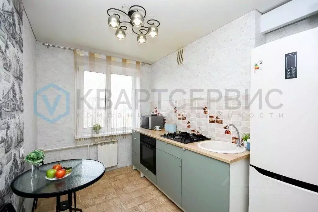 4-к кв. Омская область, Омск Заозерный мкр, ул. Тимофея Белозерова, 2 ... - Фото 0