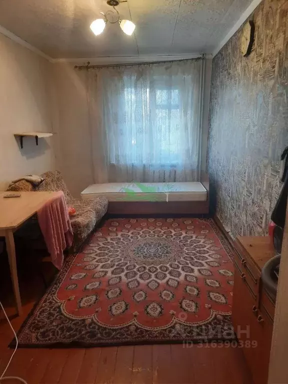 Комната Белгородская область, Белгород ул. 5 Августа, 34 (10.0 м) - Фото 1
