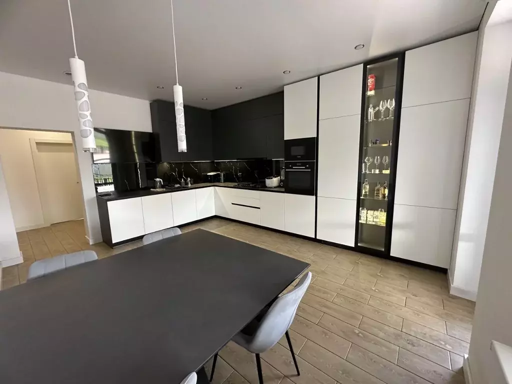 Дом в Краснодарский край, Динской район, Новотитаровская ст-ца ... - Фото 1