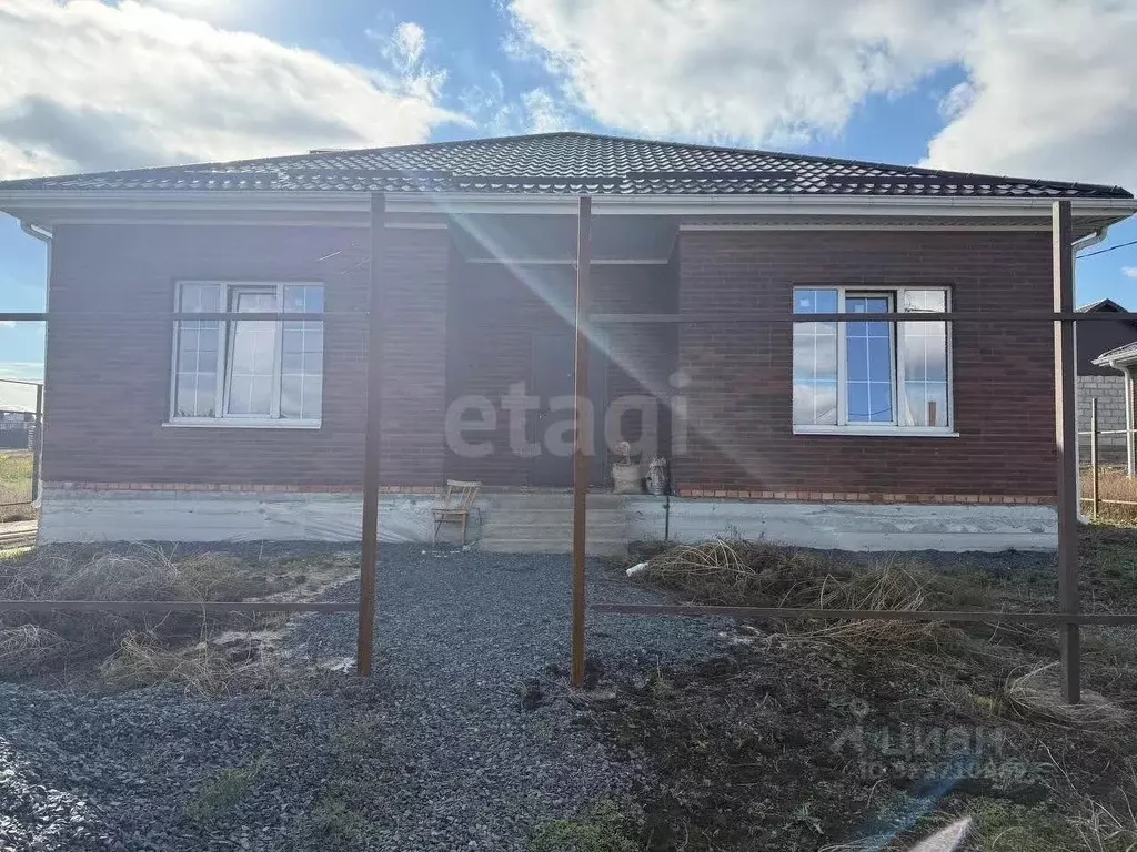 Дом в Ростовская область, Аксайский район, Рассветовское с/пос, пос. ... - Фото 1