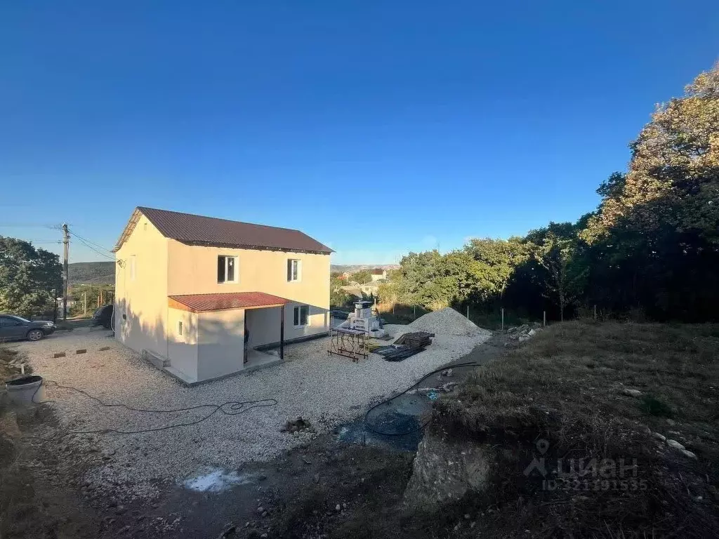 Дом в Крым, Симферопольский район, Добровское с/пос, Лозовое-3 массив, ... - Фото 1