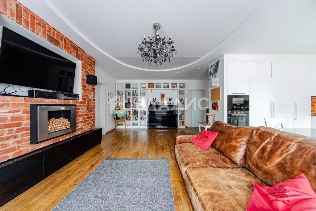 4-к кв. Санкт-Петербург Наличная ул., 48к1 (146.6 м) - Фото 1