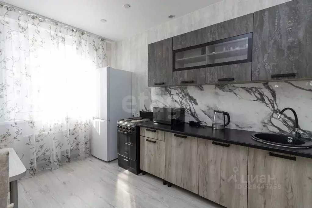 1-к кв. Тюменская область, Тюмень ул. Героев Космоса, 13к1 (34.0 м) - Фото 1