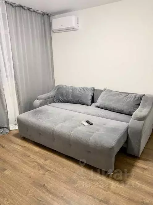 1-к кв. Тюменская область, Тюмень ул. Первооткрывателей, 2 (30.0 м) - Фото 1