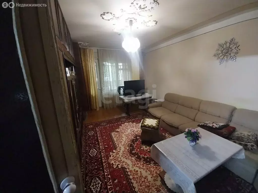 3-комнатная квартира: Нальчик, улица Ватутина, 8 (62.4 м) - Фото 2