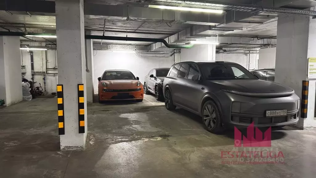 Гараж в Московская область, Красногорск ул. Липовой Рощи, 2к3 (13 м) - Фото 1