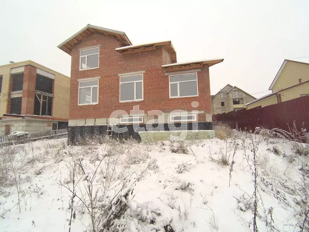 Дом в Коми, Сыктывкар Изкар кв-л,  (300 м) - Фото 1