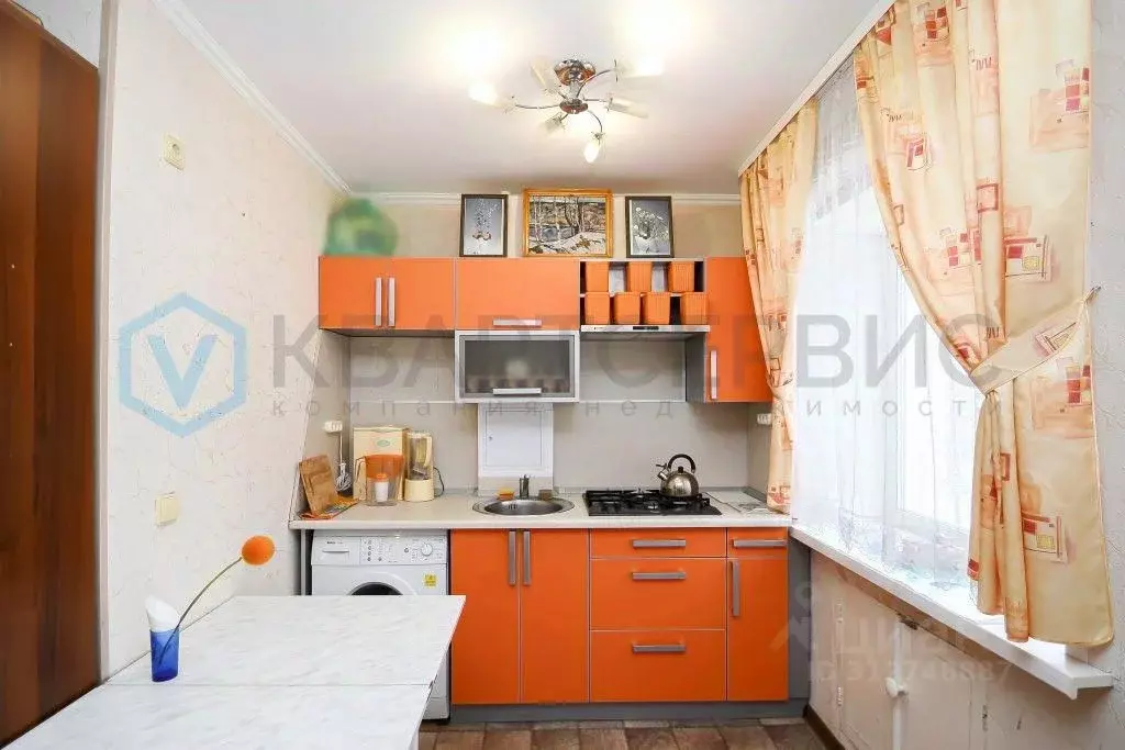 2-к кв. Омская область, Омск просп. Мира, 84 (44.0 м) - Фото 1