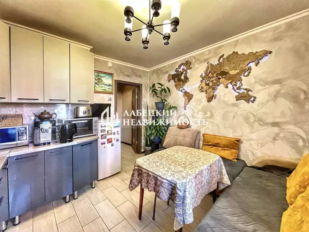 3-к. квартира, 81,1 м, 2/16 эт. - Фото 0