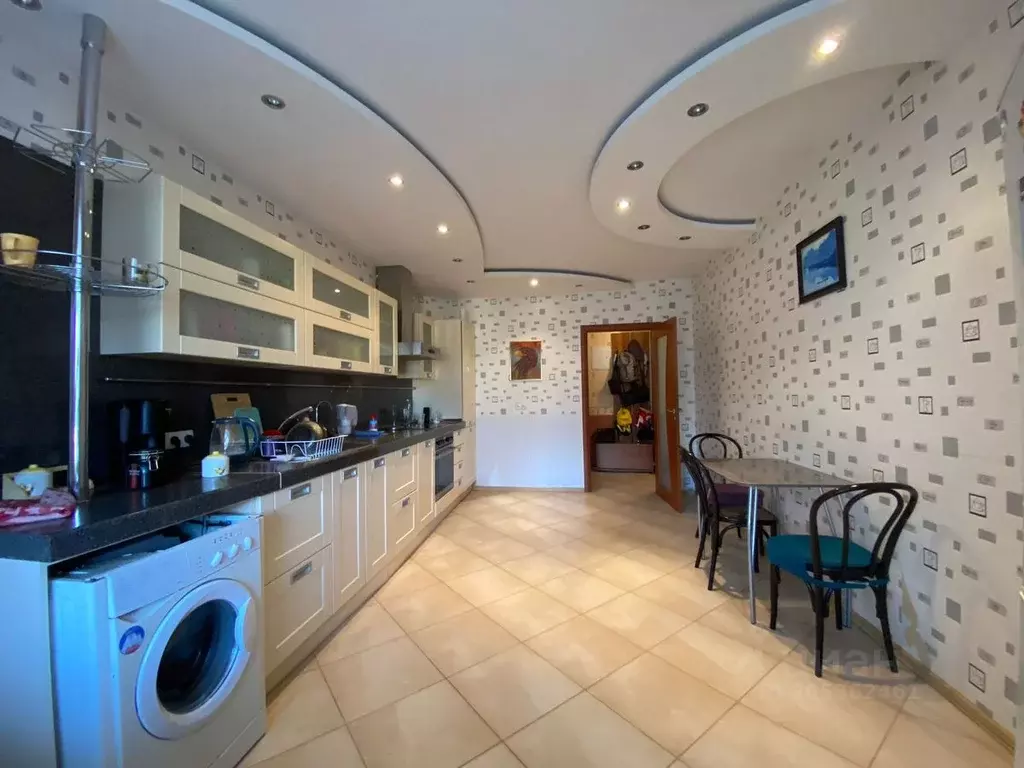 3-к кв. Самарская область, Тольятти Ленинградская ул., 15 (94.0 м) - Фото 1