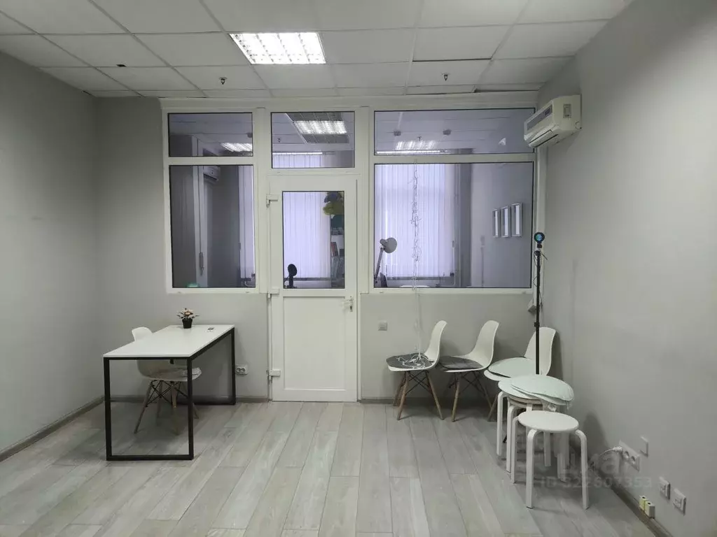 Офис в Краснодарский край, Краснодар Северная ул., 324К (30 м) - Фото 1