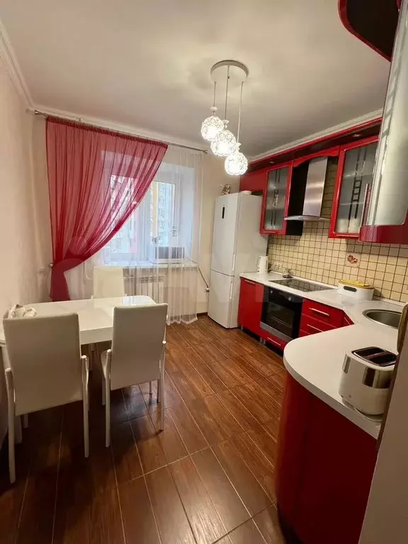 2-к. квартира, 52 м, 3/9 эт. - Фото 0