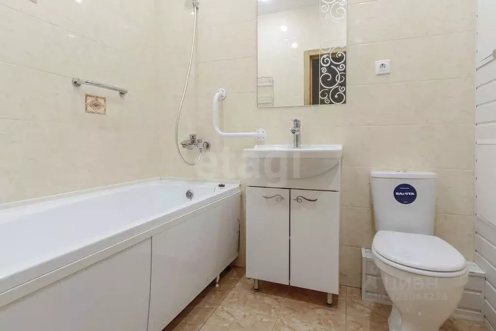 1-к кв. Тюменская область, Тюмень Комбинатская ул., 54к2 (45.0 м) - Фото 1