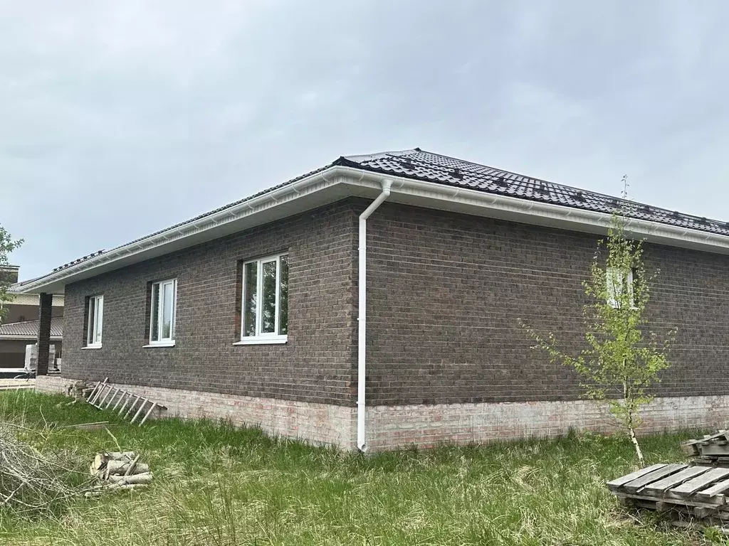 Дом в Нижегородская область, Кстово Престижный мкр, ул. Тихая, 14 (141 ... - Фото 0