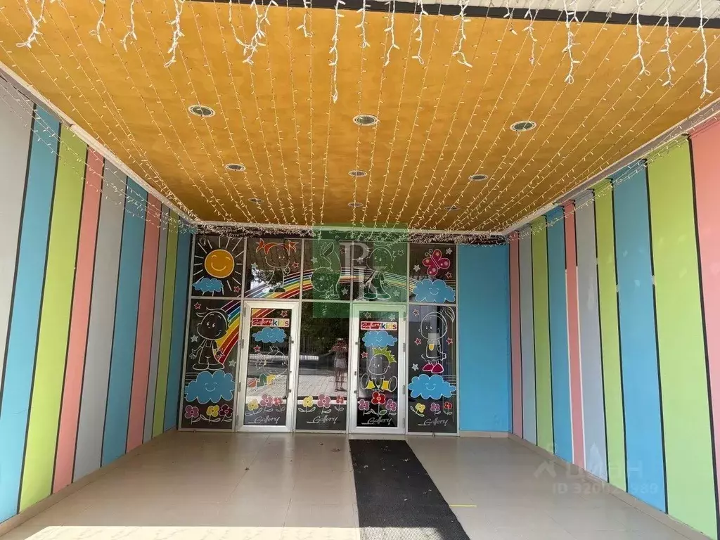 Помещение свободного назначения в Крым, Красногвардейский район, с. ... - Фото 2