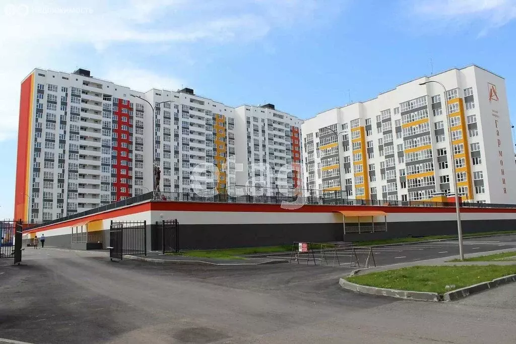 3-комнатная квартира: Тюмень, улица Василия Подшибякина, 12к1 (85.2 м) - Фото 2