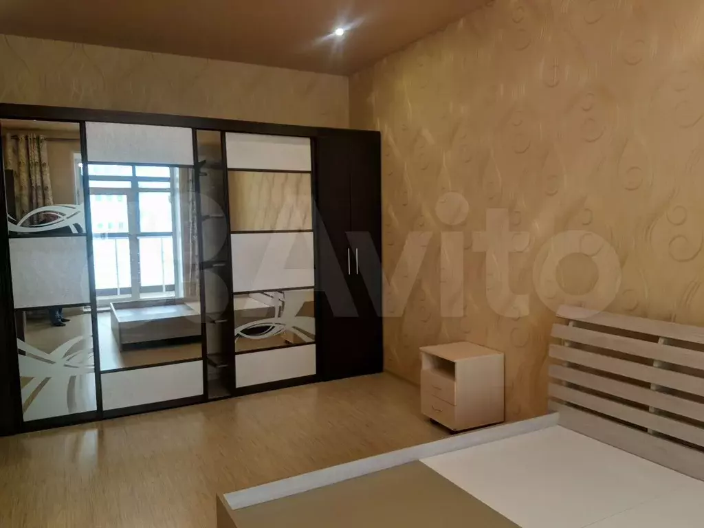 1-к. квартира, 45 м, 4/9 эт. - Фото 1