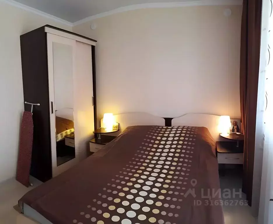 2-к кв. Нижегородская область, с. Дивеево ул. Строителей, 1А (50.0 м) - Фото 0