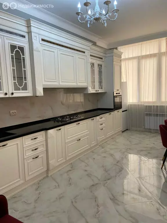2-комнатная квартира: Махачкала, улица Ушакова, 4Б (92 м) - Фото 0