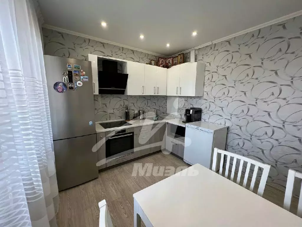 Продается 2-комнатная квартира - Фото 2