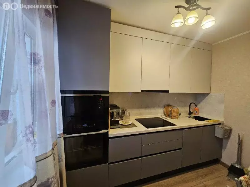 3-комнатная квартира: Улан-Удэ, улица Павлова, 76 (78 м) - Фото 1