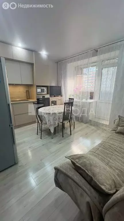 3-комнатная квартира: Новосибирск, улица Юности, 3 (52.9 м) - Фото 1