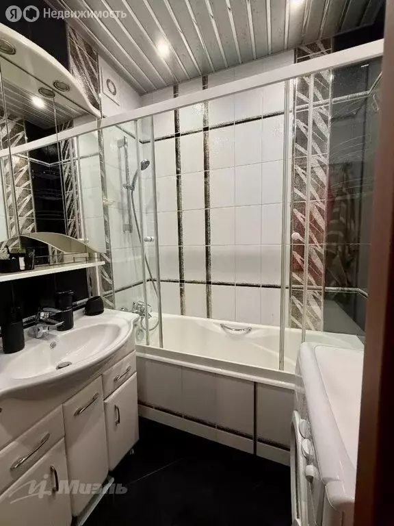 3-комнатная квартира: Павловский Посад, улица Герцена, 22 (65 м) - Фото 1