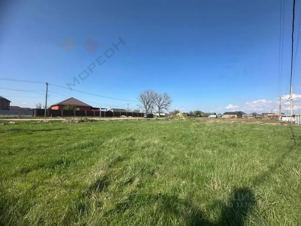 Участок в Адыгея, Тахтамукайский район, Старобжегокай аул Красная ул., ... - Фото 0